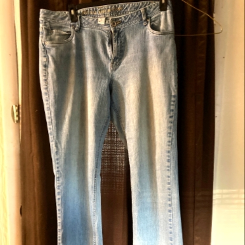 Natural Refelection by Bass Pro Womens  Light Wash Jeans- 14T